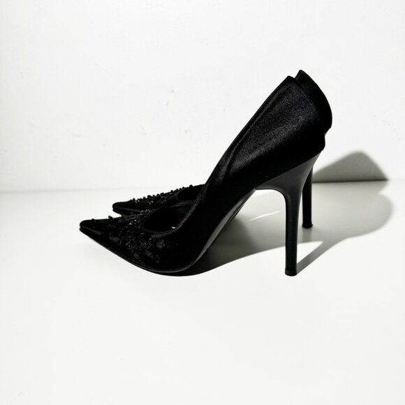 Casadei black satin silk beaded pointed toe heels size 39 - Picture 3 of 7